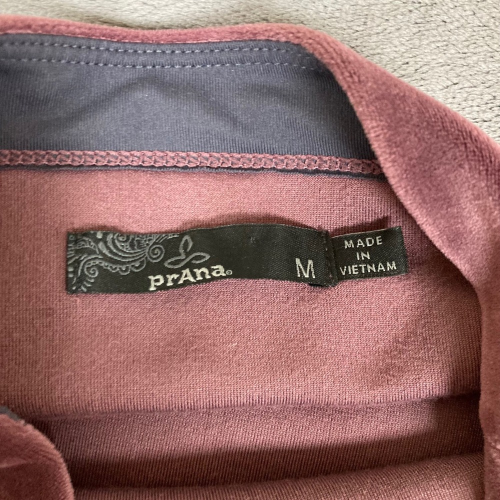 Prana Womens Velour funnel Neck Pullover Sweatshirt Mauve Plum Size M Pockets - Picture 2 of 6